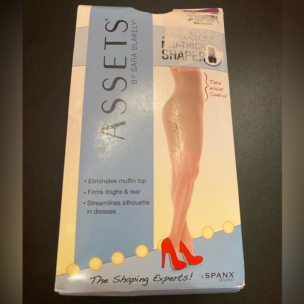Assets‎ Mid Thigh Shaper by Sara Blakely Size 5 Nude Underwear Spanx